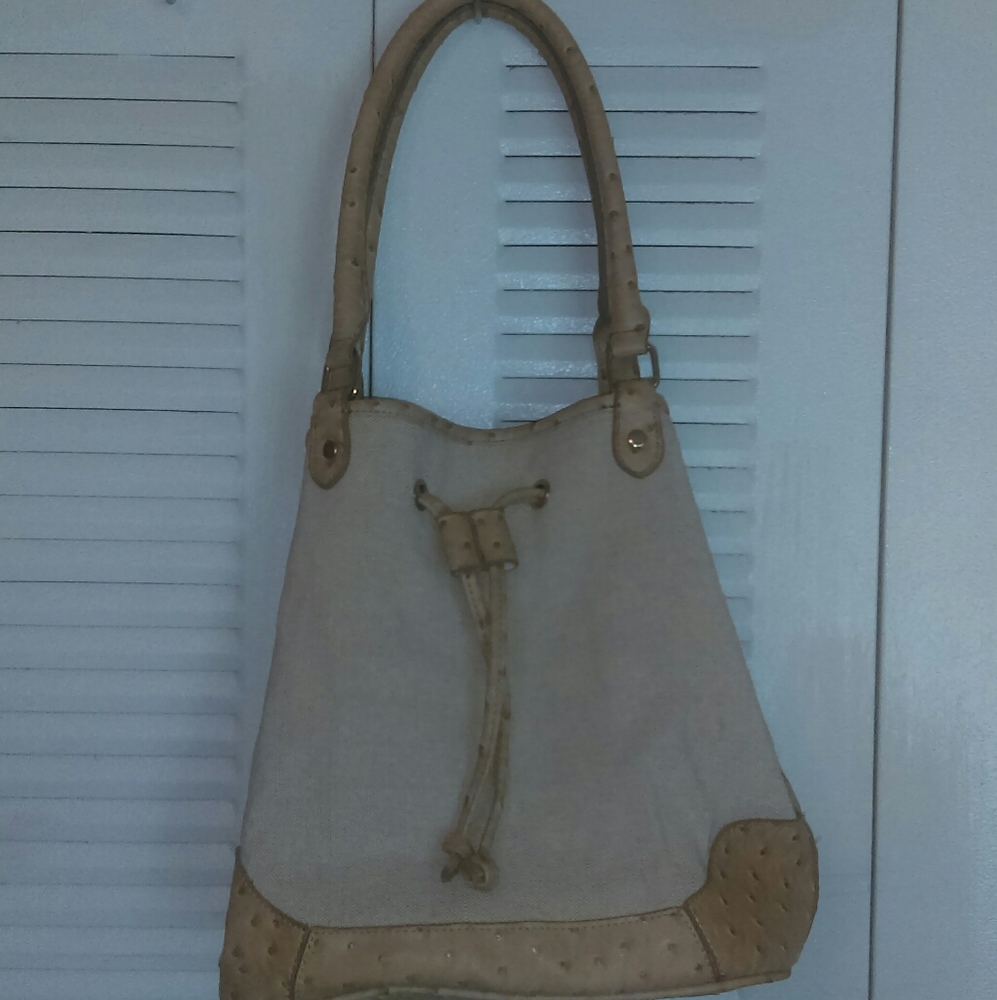 Merona tan bucket bag
